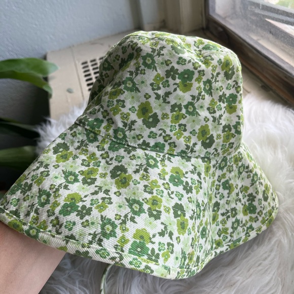 Lack of Color Holiday Bucket Hat - Picture 3 of 4